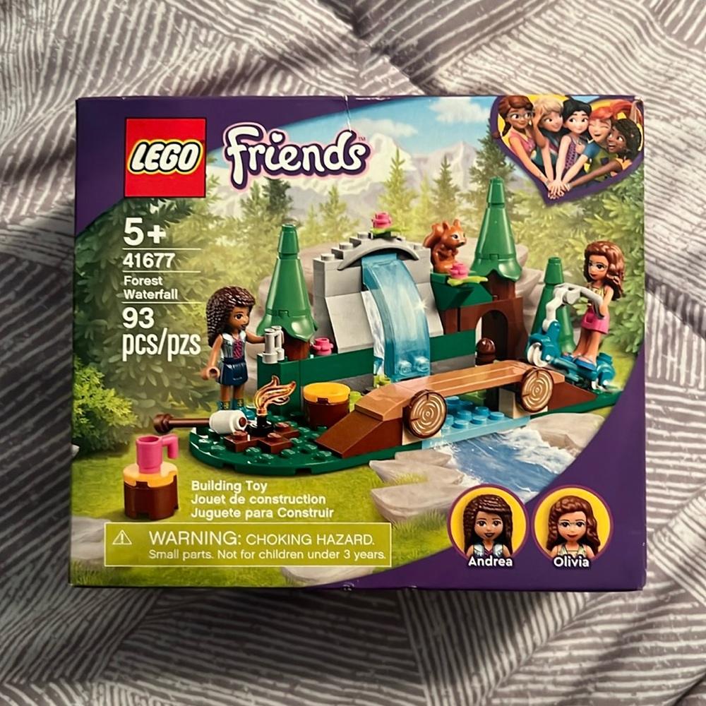 Lego Friends Forest Waterfall (New in box)